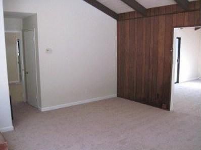 4th image of 655 Robinhoods Holw