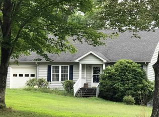 1379 Von Roy Rd, Bedford, VA 24523