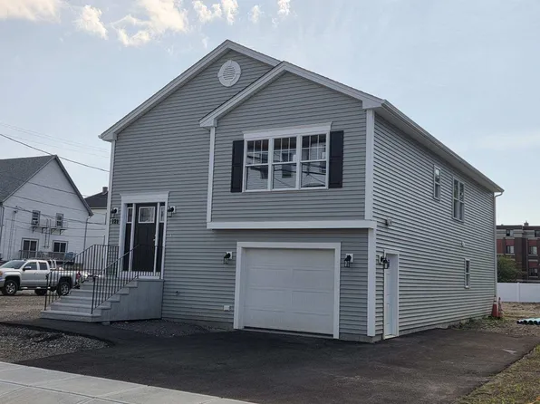 121 Saint Marys St, Fall River, MA 02720