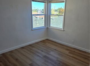 2009 Ocean Ave, Santa Monica, CA 90405