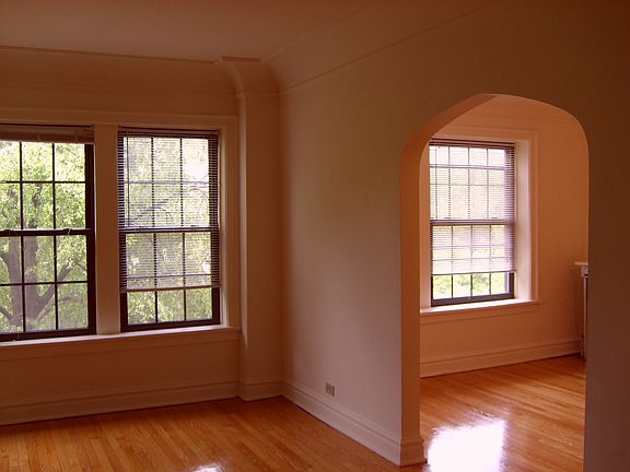 3rd image of 1125 Washington Blvd APT 1G