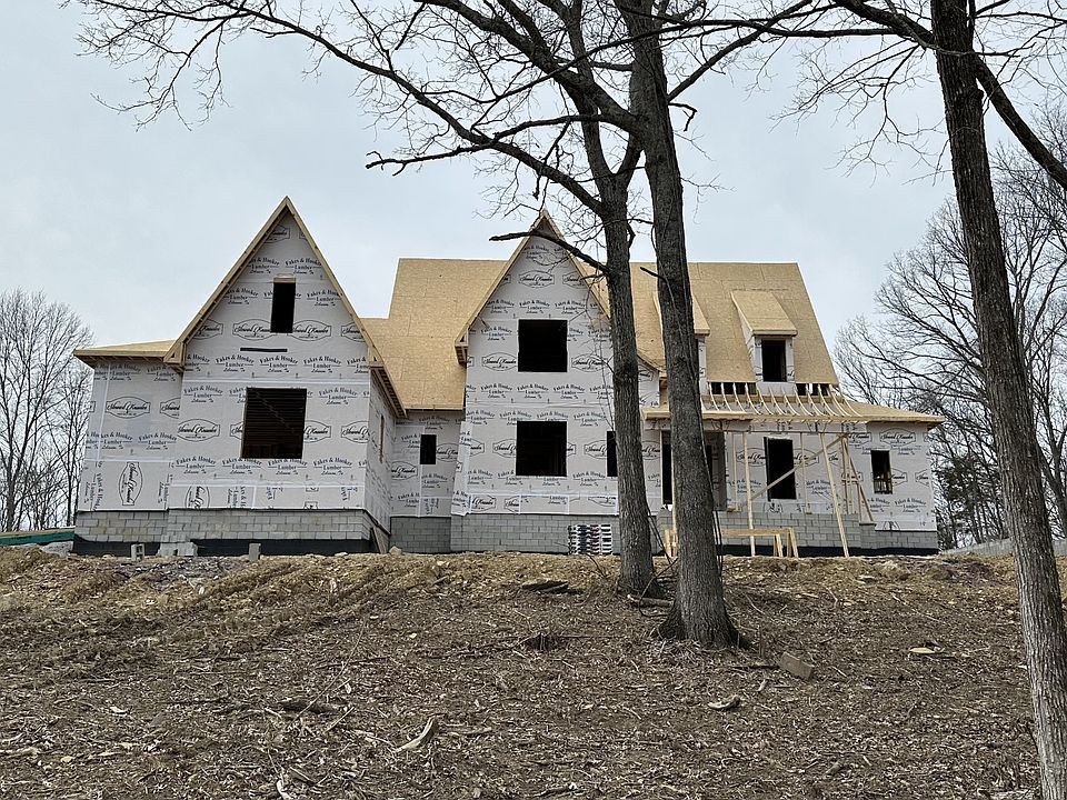 1st image of 915 Cooks Rd