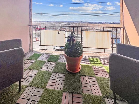 4th image of 1906 Paterson Plank Rd