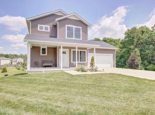 5552 W Buckskin Ct, Bloomington, IN 47403