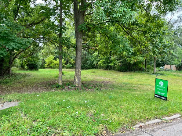 Fox Ave, Battle Creek, MI 49037