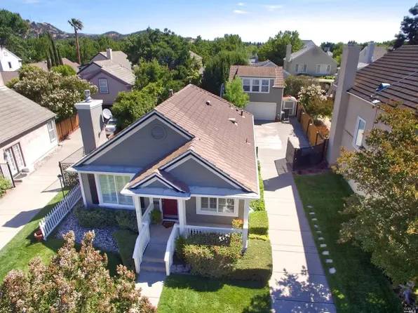 590 Mural Ln, Fairfield, CA 94534