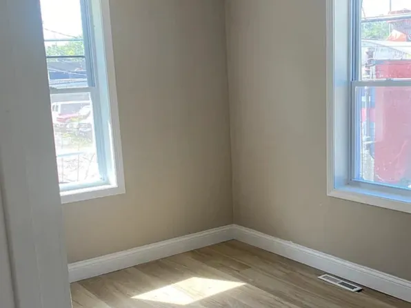 (undisclosed Address), Gary, IN 46409