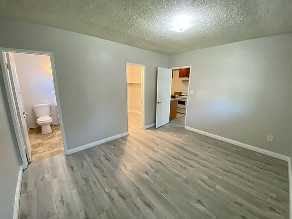 5th image of 141 N Lewis St #1