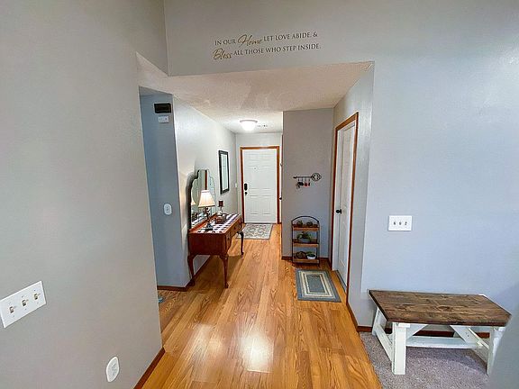 5th image of 1104 NE 8th St