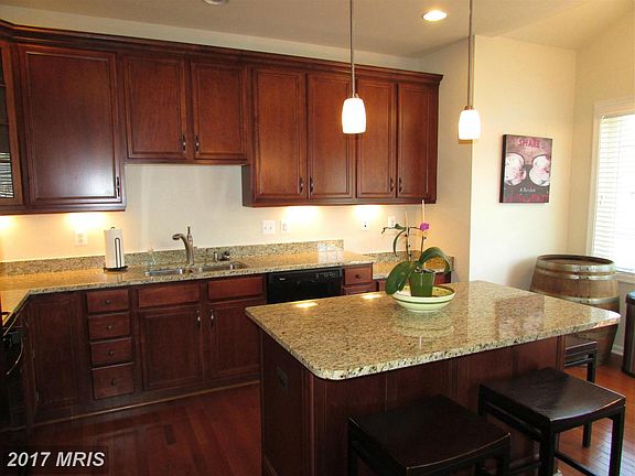 3rd image of 15458 Painters Cove Way