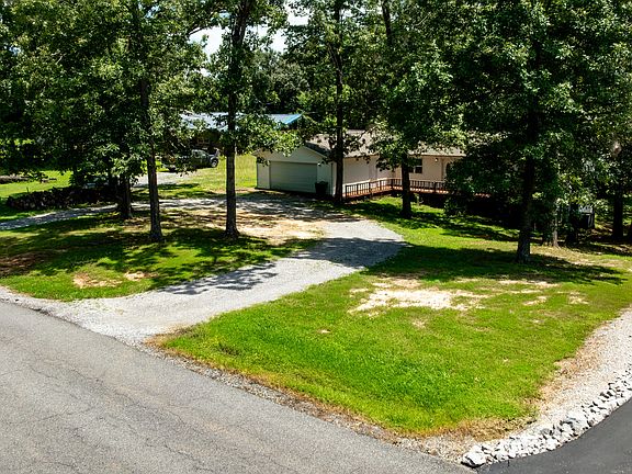 3rd image of 197 Dogwood Trl