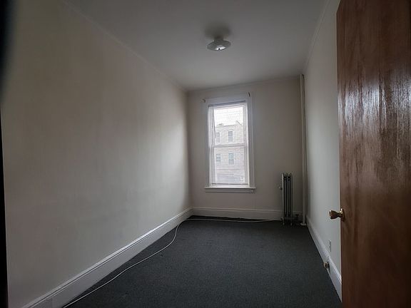 4th image of 23-79 Crescent St #1F