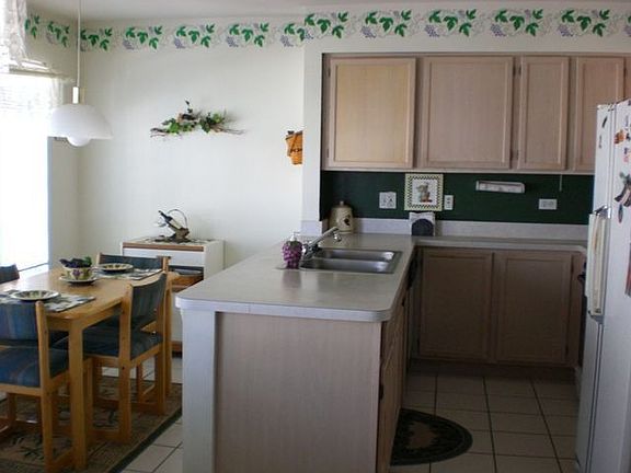 Eating area in kitchen