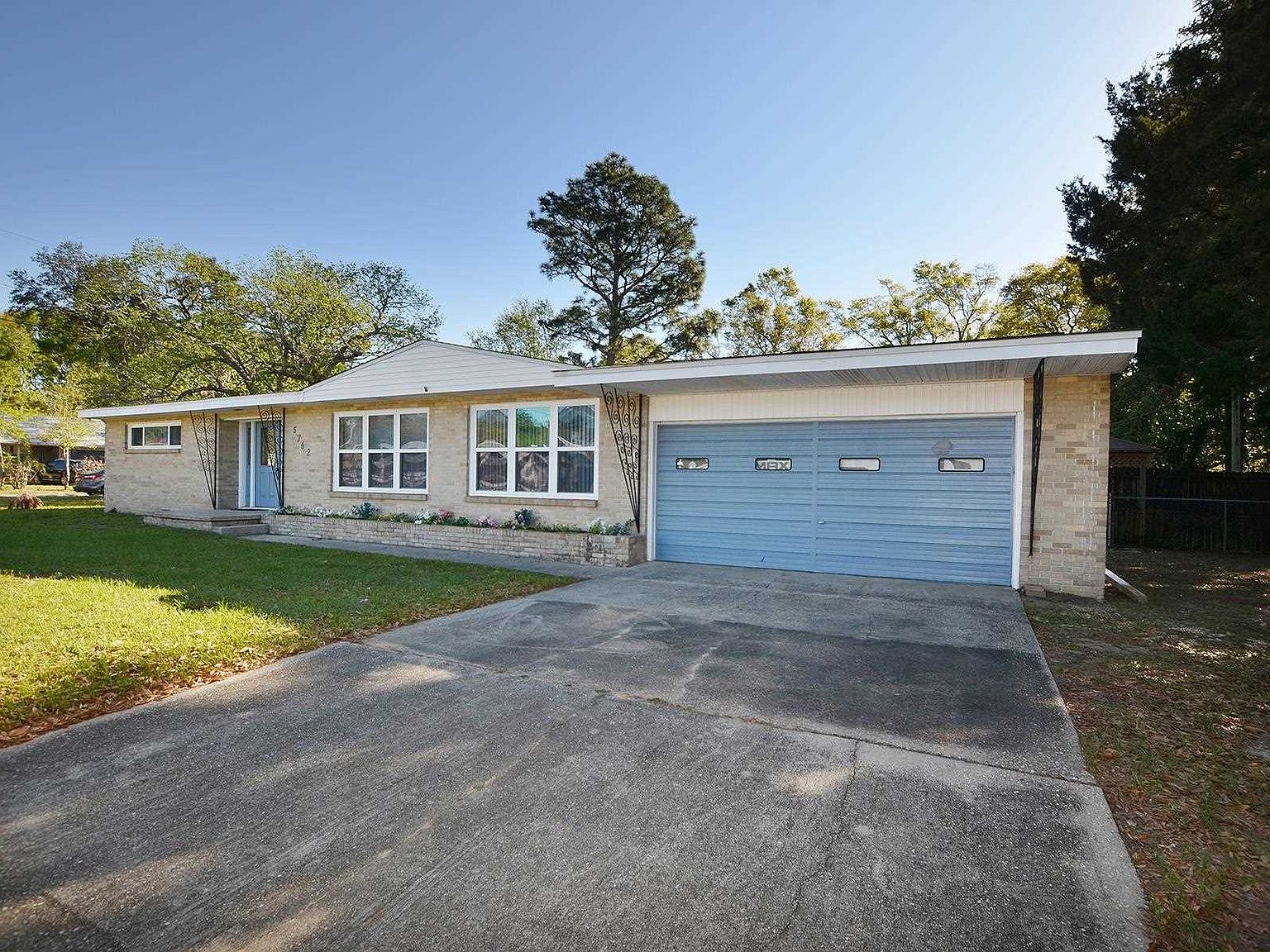 5762 Dogwood Dr, Milton, FL 32570 Zillow