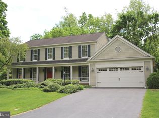 19238 Jamestown Dr, Hagerstown, MD 21742