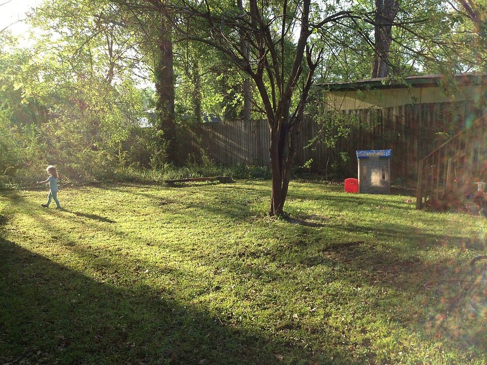 2nd image of 28 Vinson Dr