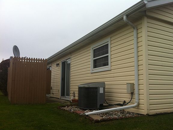 4th image of 20811 Flora St
