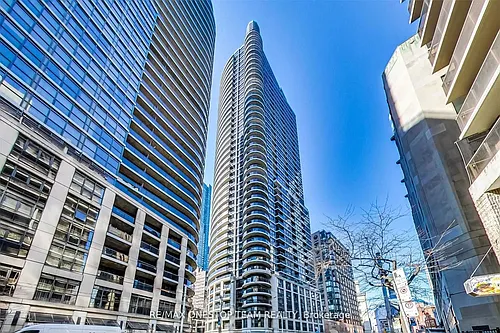 21 Carlton St #406 Photo 1
