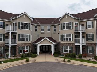 6801 Parkside Cir, Deforest, WI 53532