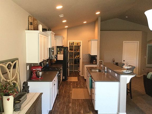 3rd image of 7130 S Woodhaven Dr