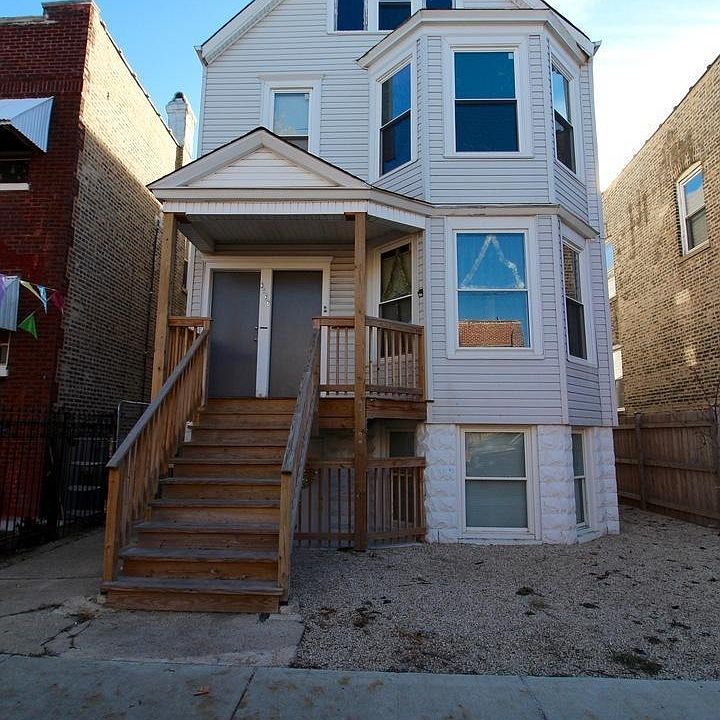 1st image of 3037 N Avers Ave