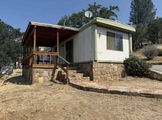 101 Earl Pascoe Rd, Wofford Heights, CA 93285