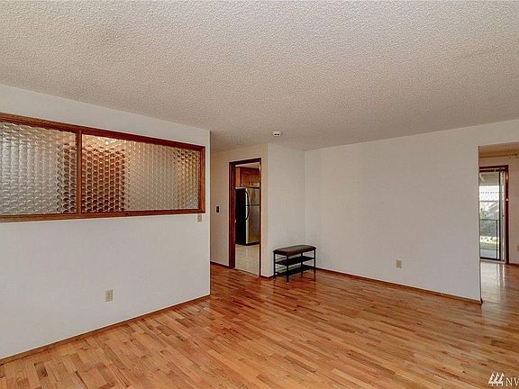 3rd image of 10715 114th Ave SW