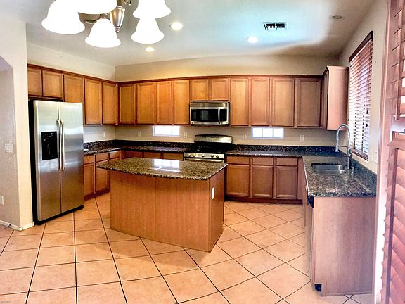 5th image of 14153 W Ventura St