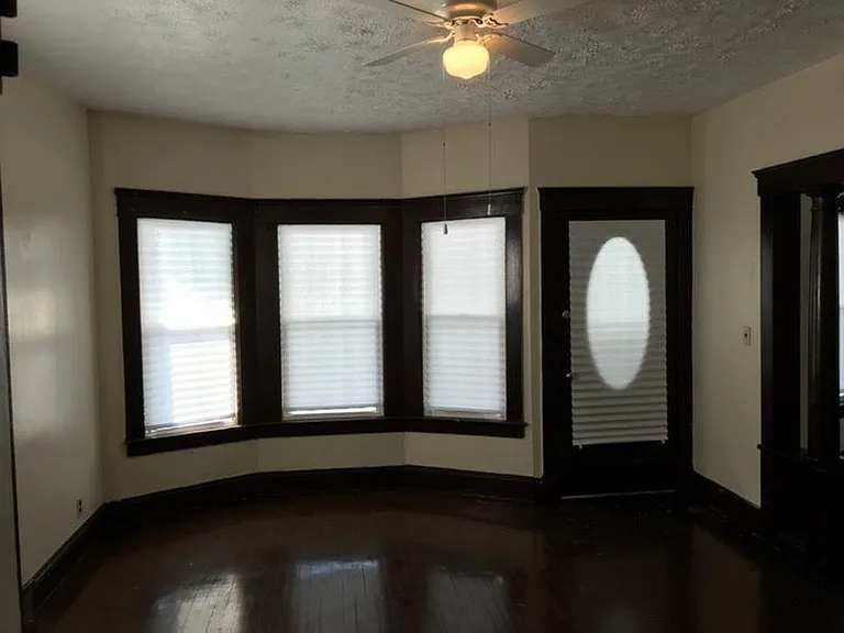 1605 Lakewood Ave #1 — Photo 2