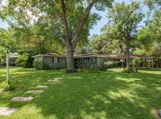 2911 Village Dr, Austin, TX 78731