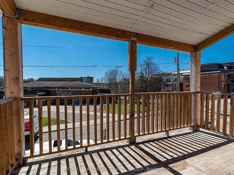 261 Somerset St E #3 — Photo 14