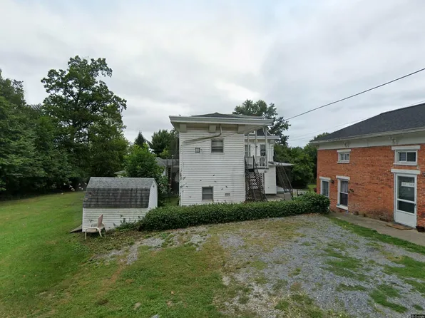 497 Norwood Rd APT 2, Columbia, PA 17512