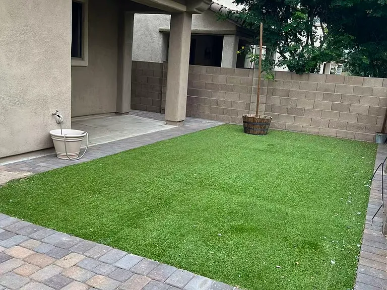 504 E Calle Escora — Photo 22