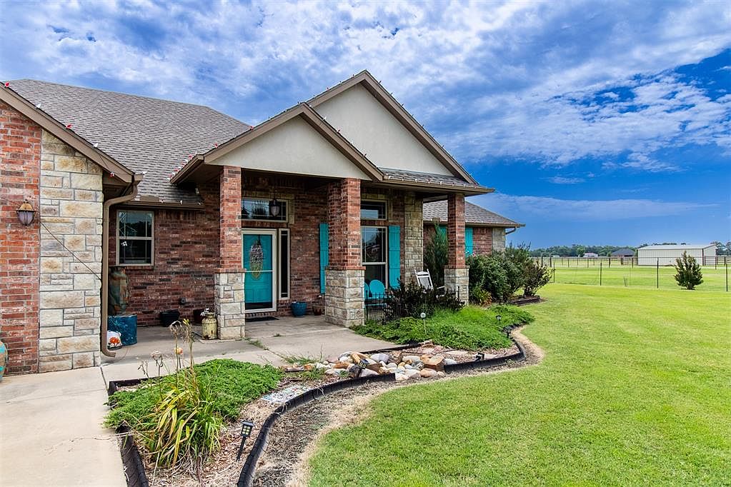 monica☆ Youtooz: Doki Doki Literature Club! Collection: Monika Vinyl