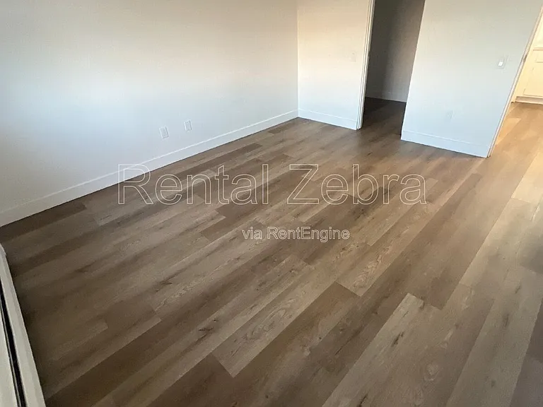 Vista Linda Apartments — Photo 38
