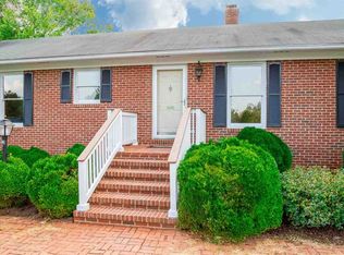 5670 Fieldcrest Dr, Scottsville, VA