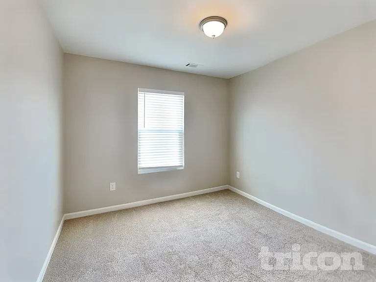 542 Springtime Ln — Photo 17