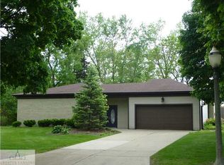 3107 Fairway Ct, Lansing, MI 48912