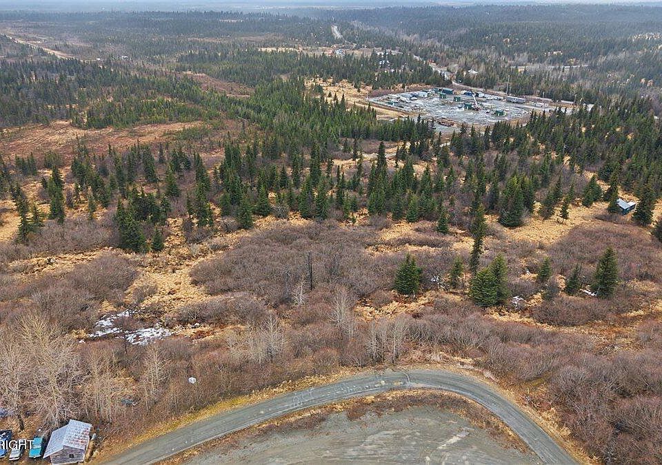 1st image of 65251 Wagon Rd