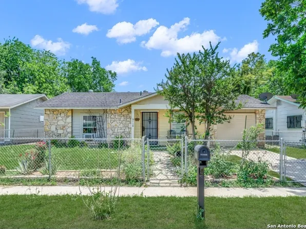 5118 WAR CLOUD DR, San Antonio, TX 78242