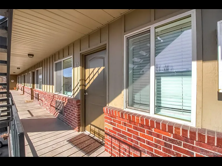 1062 Josephine St #10 — Photo 14