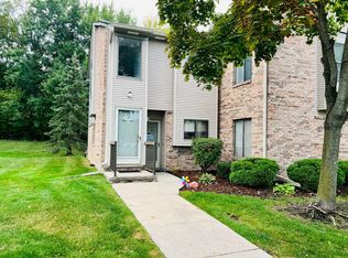 42811 Lilley Pointe Dr, Canton, MI 48187