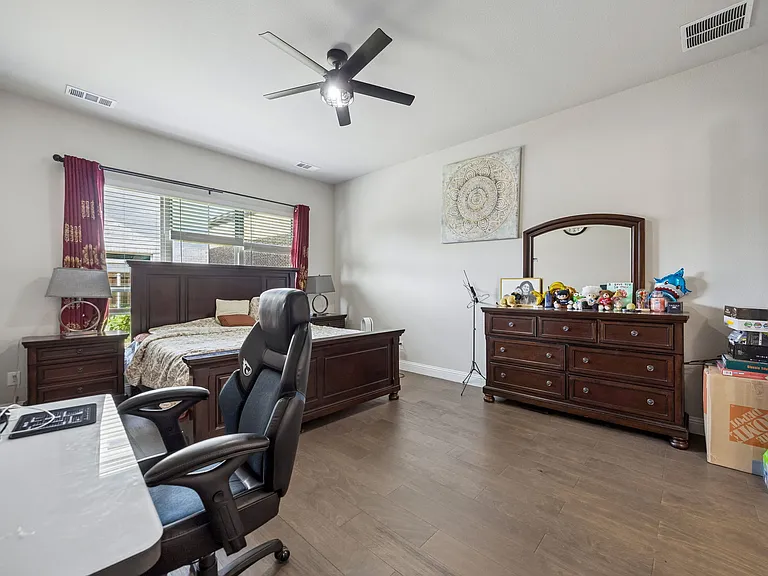 4500 El Paso Dr — Photo 13