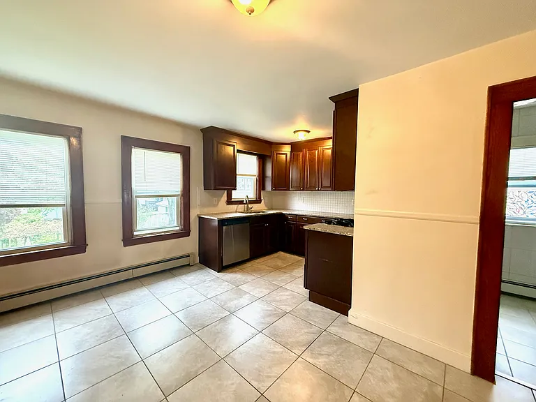 22 Lincoln Ave #2 — Photo 7