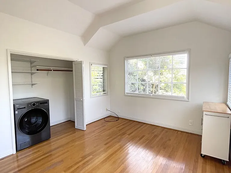 54 Cleland Ave — Photo 9