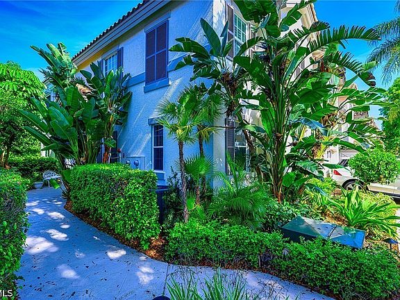 3rd image of 133 Colonade Cir