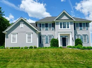 16 Indian Cir, Holliston, MA 01746