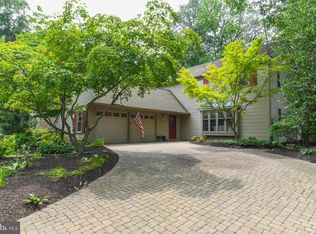 932 Locksley Ln, Woodbury, NJ 08096