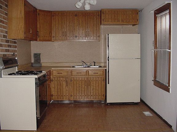 2nd image of 13342 S Avenue N