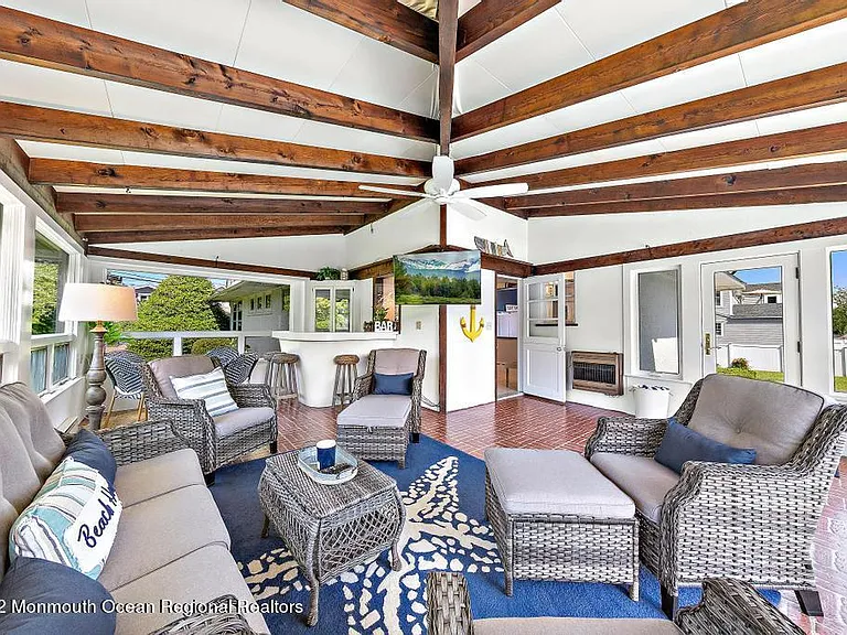 27 Shrewsbury Dr — Photo 37